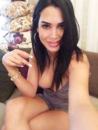 Alev-alev deneyimli eskort Imren