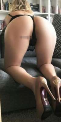 Arsız öpüşmeyi seven kız Petek