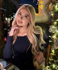 Aşka ve zevke tutkulu Canan