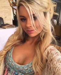 Ateşli genç kız Ilke