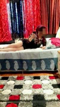 Ateşli saksocu Munise