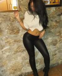 Baştan çıkaran doyumsuz kadın Güher