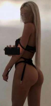 Baştan çıkaran ön sevişme yapan eskort Kevser