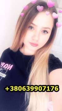 Beyaz renk ciltli Seksapel Tijen