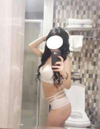 Cazibeli olgun kız Ferda