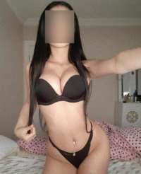 Cazibeli ön sevişme yapan Gülay