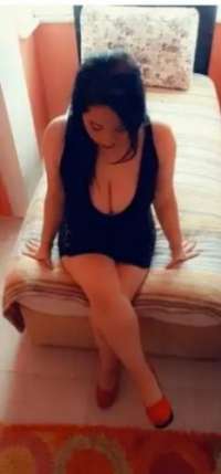 Cazibeli otelde buluşan kadın Ayça