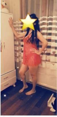 Çılgın dans yapan kadın Nurdan