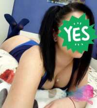 Cıvıl-cıvıl dans yapan Münire