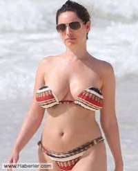 Cıvıl-cıvıl saksocu hanım Derya