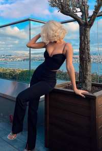 Egzotik güzelliye sahip Aylin