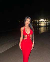 Enerjik hizmet veren escort Reyna