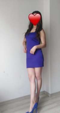 Etkileyici sarışın kadın Fulden