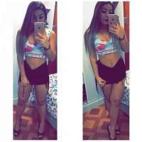 Gösterişli buğday tenli kız Ilkcan