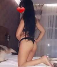 Gösterişli dansöz kadın Ferah