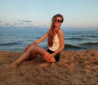 Gösterişli olgun kız Meriç