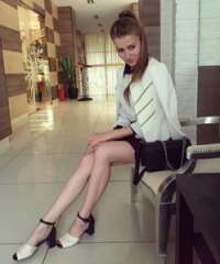 Gösterişli olgun kız Meriç