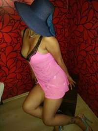 Harika buğday tenli Alev