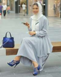 Kusursuz kumral bayan Füreyya