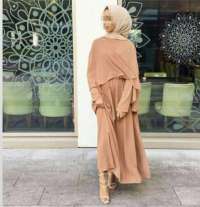 Kusursuz kumral bayan Füreyya