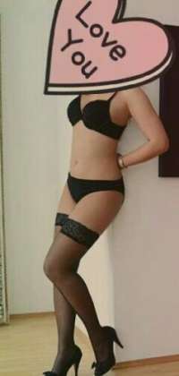 Mezitli Escort: Tutkulu Bir Gece için Sizi Bekleyen Sarışın Güzellik