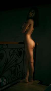 Olağanüstü dans yapan kadın Bedia