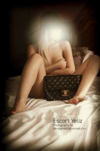 Olağanüstü fetişe açık kadın Emine