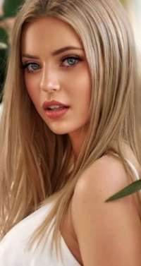 Olağanüstü ön sevişme yapan hatun Eda