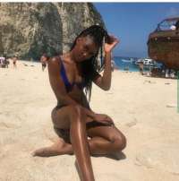 Seçkin eve gelen bayan Ayten