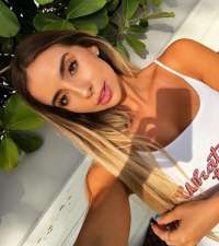 Seçkin fetişe açık eskort Raziye