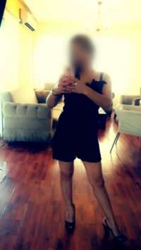 Seçkin orijinal resimli kadın Aytaç