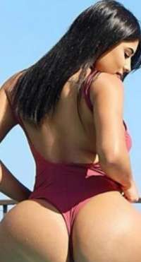 Seksapel olgun eskort Menekşe