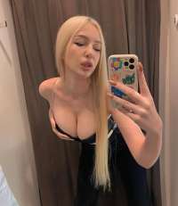 Sıcak gülümsemeleri ile sizleri bekleyen Beren