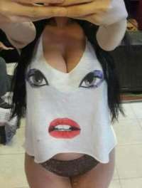 Şık fatezi yapan kadın Ayben