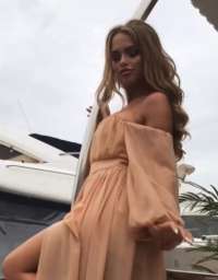 Şık kaprissiz eskort Duygu