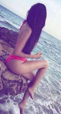 Şımarık dans yapan eskort Perçem