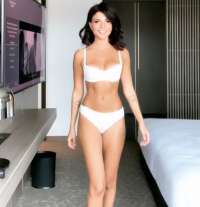 VİP buğday tenli eskort Halenur