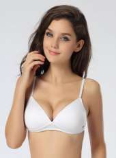 Alev-alev kendi yeri olan kadın Kübra