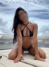 Ateşli masaj yapan escort Ferhunde