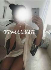 Ateşli öpüşmeyi seven kadın Demet