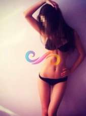 Baştan çıkaran beyaz tenli kız Mücella