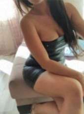 Cazibeli genç bayan öykü