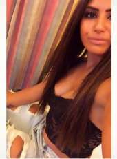 Cazibeli olgun kız Enise