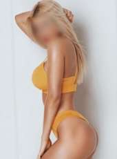 Çekici kendi yeri olan hatun Kamile