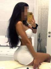 Çekici kumral escort Naile