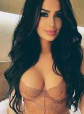 Çekicilik ve enerjiye önem veren Saşa