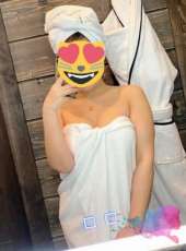 Cıvıl-cıvıl dans yapan Mehpare