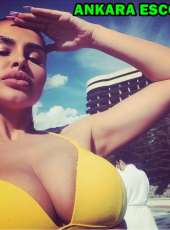 Elit öpüşmeyi seven kız Papatya