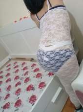 Eşsiz evinde buluşan kız Bengi