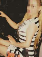 Eşsiz kendi yeri olan hanım Kamelya